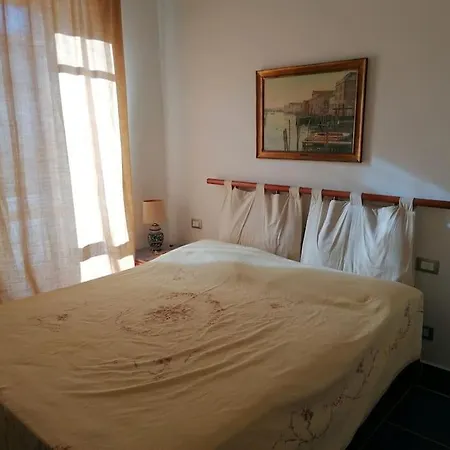 Grazioso A Zona Pilastri * 이스키아