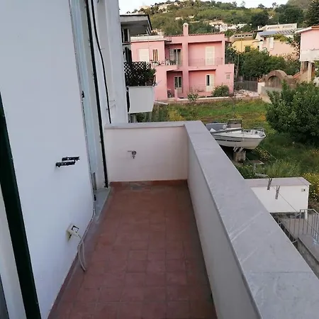 Grazioso A Zona Pilastri Appartement
