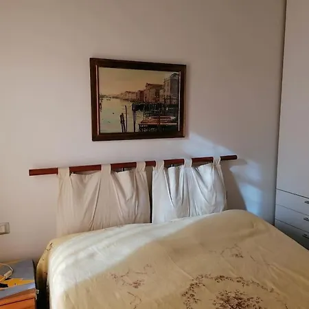 Appartement Grazioso A Zona Pilastri *